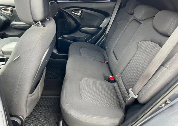 Hyundai ix35 cena 36999 przebieg: 153000, rok produkcji 2011 z Złotów małe 301